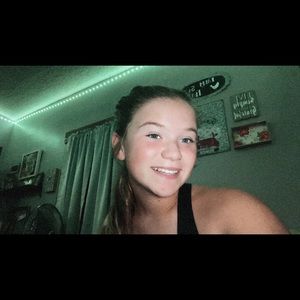 Meet your Posher, Cassie